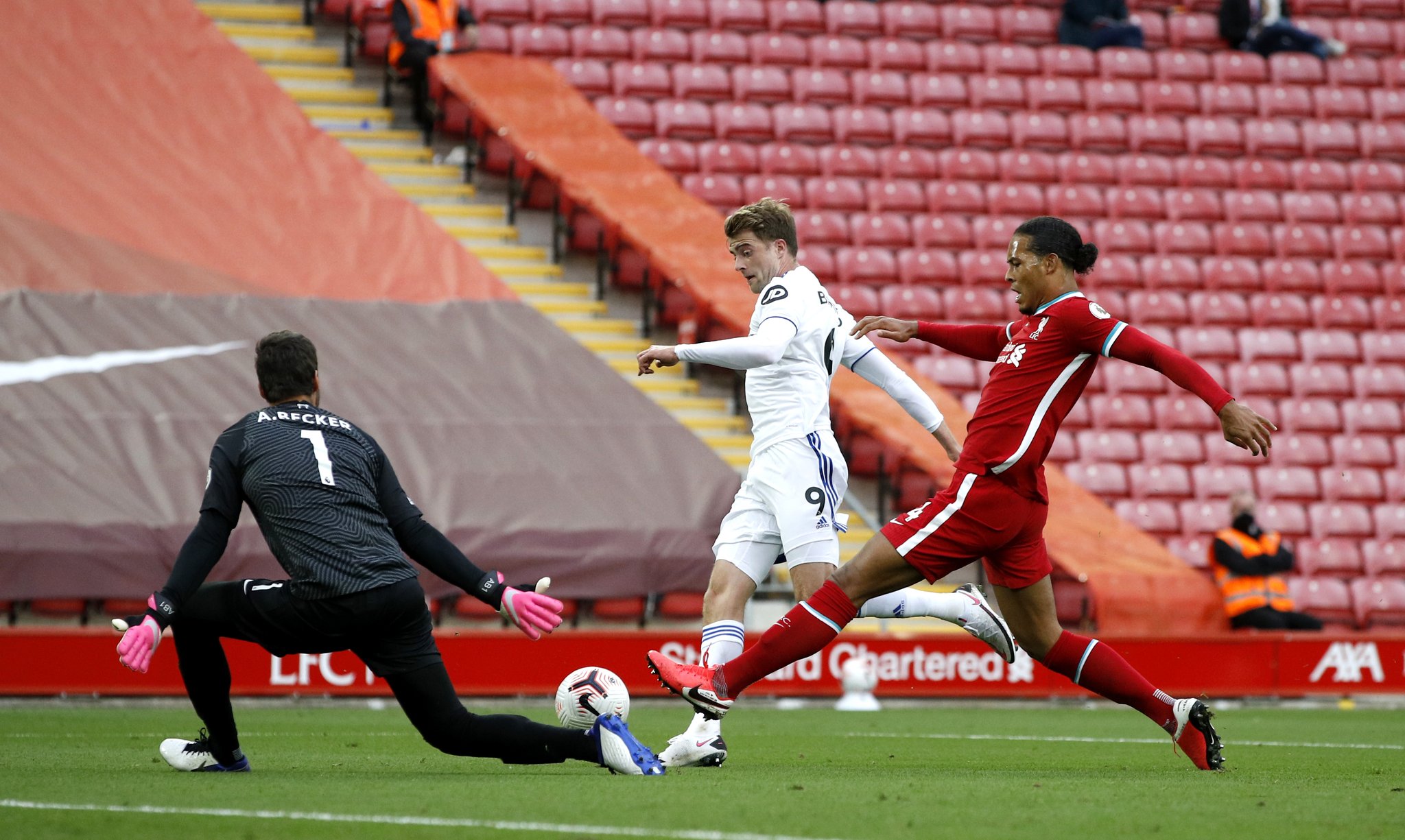 有丰富的执 有丰富的执